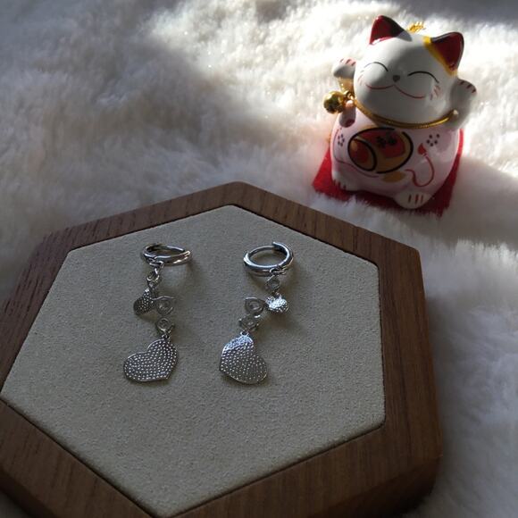 Charm Heart with Crystals Huggie Earrings - Picture 7 of 8